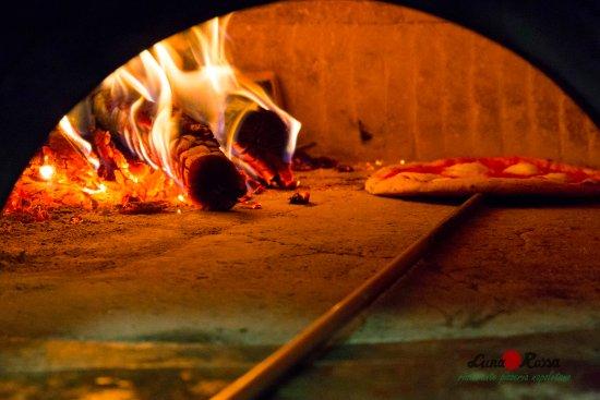 Luna Rossa Ristorante Pizzeria